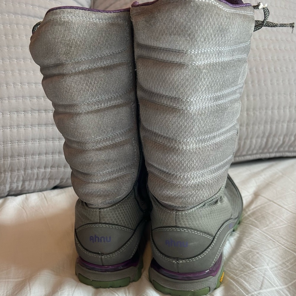Ahnu Women's Gray and Purple Winter Boots - Picture 4 of 9